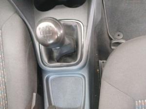 Volkswagen Polo Vivo 1.4 Trendline - Image 11