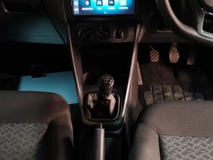 Volkswagen Polo Vivo 1.4 Life - Image 21