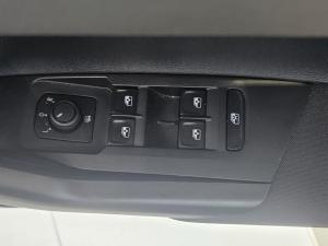 Volkswagen Polo 1.0 TSI - Image 16