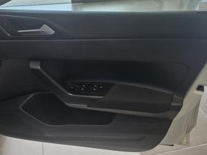 Volkswagen Polo 1.0 TSI - Image 17
