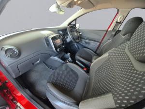 Renault Captur 1.2T Dynamique EDC 5-Door - Image 3