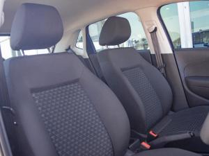 Volkswagen Polo Vivo hatch 1.4 - Image 14