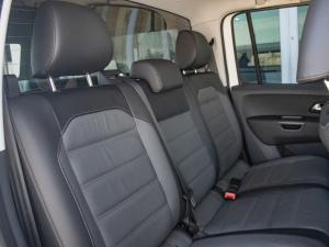 Volkswagen Amarok 2.0BiTDI double cab Highline 4Motion auto - Image 15