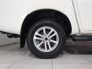 Isuzu D-Max 1.9TD double cab L 4x4 manual - Image 8