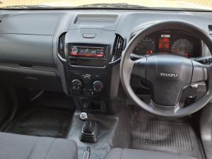 Isuzu D-Max Gen 6 250c single cab Fleetside - Image 8
