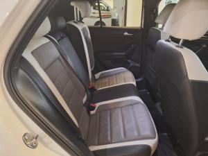 Volkswagen T-Roc 2.0TSI 140kW 4Motion R-Line - Image 7