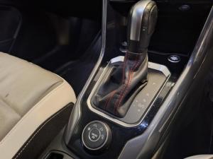 Volkswagen T-Roc 2.0TSI 140kW 4Motion R-Line - Image 9