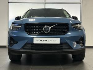 Volvo XC40 B4 Ultimate Dark - Image 2