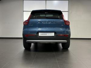 Volvo XC40 B3 Essential - Image 8