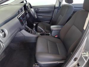 Toyota Corolla Quest 1.8 Plus manual - Image 10