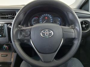 Toyota Corolla Quest 1.8 Plus manual - Image 15
