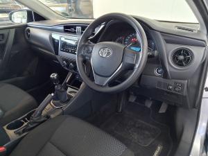 Toyota Corolla Quest 1.8 Plus manual - Image 19