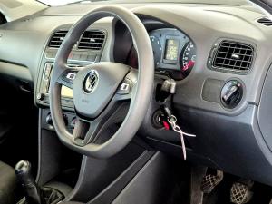 Volkswagen Polo Vivo hatch 1.4 Trendline - Image 11