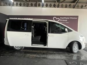 Hyundai Staria 2.2D Executive 9-seater - Image 4
