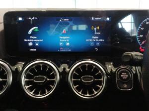 Mercedes-Benz GLA GLA200d Progressive - Image 12