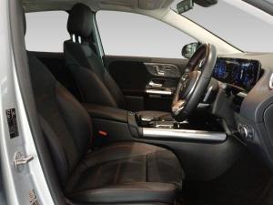 Mercedes-Benz GLA GLA200d Progressive - Image 14
