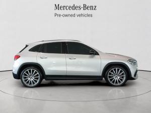 Mercedes-Benz GLA GLA200d Progressive - Image 8