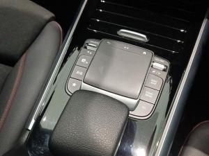 Mercedes-Benz GLA GLA200d Progressive - Image 9