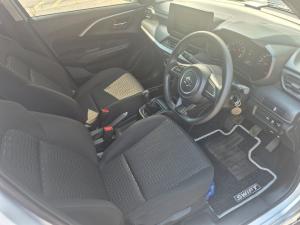 Suzuki Swift 1.2 GL+ manual - Image 9