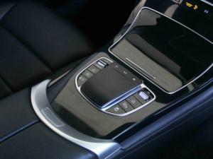 Mercedes-Benz GLC GLC300d 4Matic - Image 8