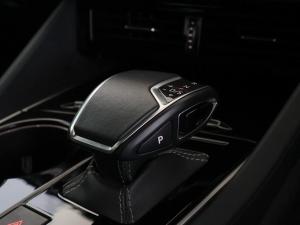 Volkswagen Touareg V6 TDI Executive R-Line - Image 23