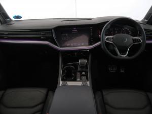 Volkswagen Touareg V6 TDI Executive R-Line - Image 26