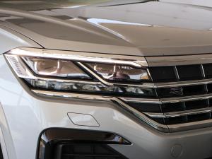 Volkswagen Touareg V6 TDI Executive R-Line - Image 8