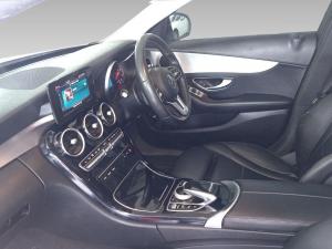 Mercedes-Benz C-Class C220d - Image 11