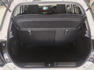 Suzuki Swift 1.2 GL+ manual - Image 17