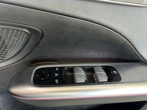 Mercedes-Benz C-Class C220d Avantgarde - Image 15