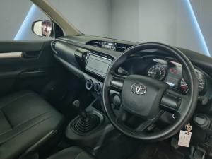 Toyota Hilux 2.0 single cab S (aircon) - Image 9