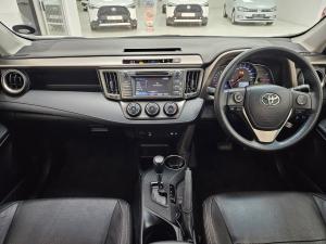Toyota RAV4 2.0 GX auto - Image 6