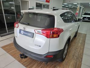 Toyota RAV4 2.0 GX auto - Image 2