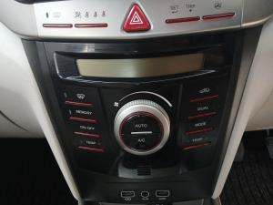 Mahindra XUV300 1.5TD W8 - Image 12