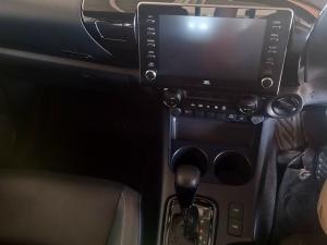 Toyota Hilux 2.8GD-6 double cab 4x4 Legend auto - Image 9