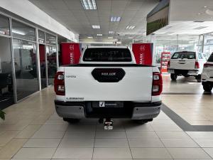 Toyota Hilux 2.8GD-6 Xtra cab Legend auto - Image 5