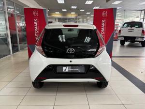 Toyota Aygo 1.0 - Image 5