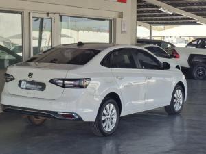Volkswagen Polo sedan 1.6 Life auto - Image 2