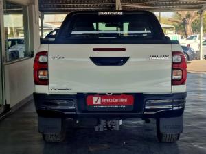 Toyota Hilux 2.8GD-6 double cab Raider auto - Image 5