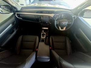 Toyota Hilux 2.8GD-6 double cab Raider auto - Image 6