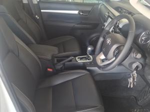 Toyota Hilux 2.8GD-6 double cab Raider auto - Image 7