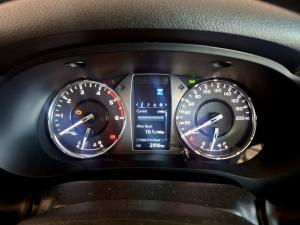Toyota Hilux 2.8GD-6 double cab Raider auto - Image 8
