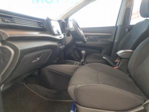 Toyota Rumion 1.5 TX manual - Image 9