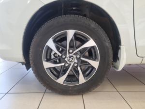 Toyota Rumion 1.5 TX manual - Image 18