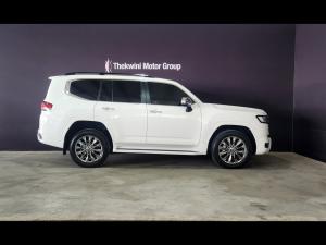 Toyota Land Cruiser 300 3.3D ZX - Image 3