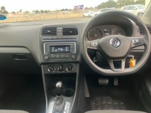 Volkswagen Polo Vivo hatch 1.6 Comfortline auto - Image 6