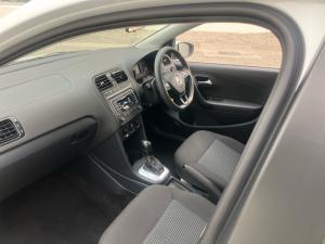 Volkswagen Polo Vivo hatch 1.6 Comfortline auto - Image 7