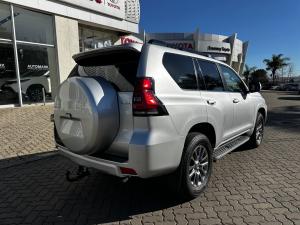 Toyota Land Cruiser Prado 3.0DT VX-L - Image 2