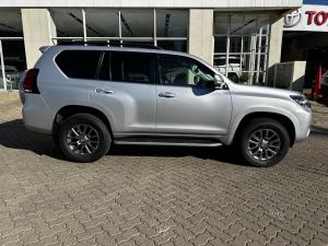 Toyota Land Cruiser Prado 3.0DT VX-L - Image 3