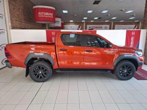 Toyota Hilux 2.8GD-6 double cab Legend auto - Image 3